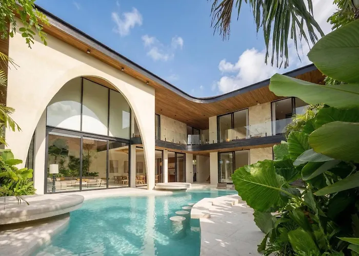 Seminyak 6br Tropical With Huge Curvy Pool ヴィラ チャングー