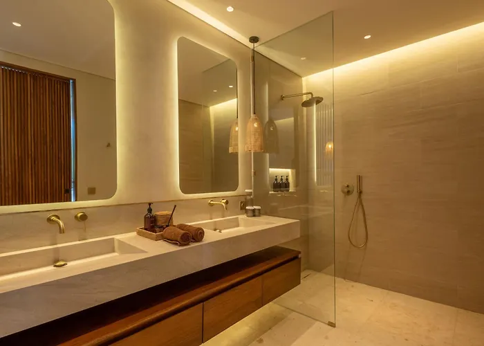ヴィラ Seminyak 6br Tropical With Huge Curvy Pool