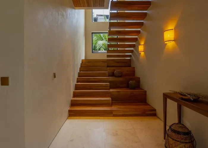 Seminyak 6br Tropical With Huge Curvy Pool * チャングー