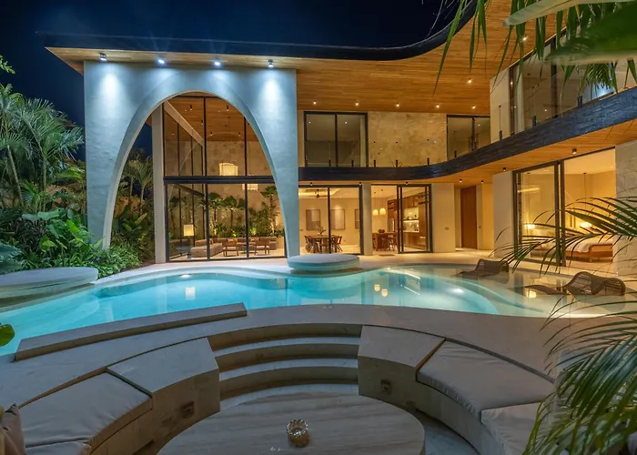 Seminyak 6br Tropical With Huge Curvy Pool ヴィラ チャングー