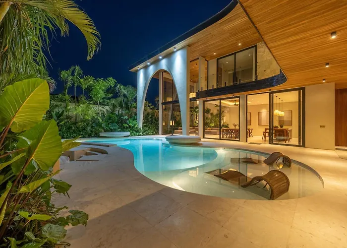 Seminyak 6br Tropical With Huge Curvy Pool ヴィラ チャングー